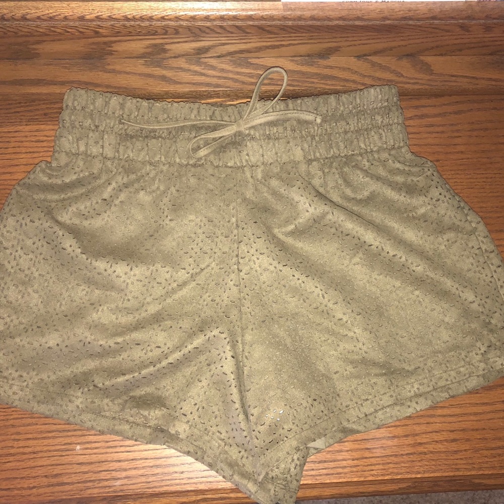 ⭐️⭐️ MOVING SALE ⭐️⭐️  NWT summer shorts